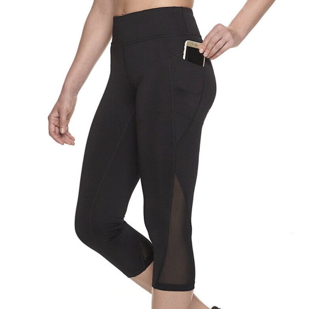 Tek Gear Capris Mesh Sides Mid Rise